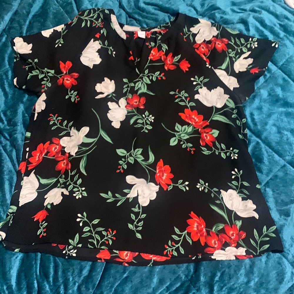 Old navy large floral top